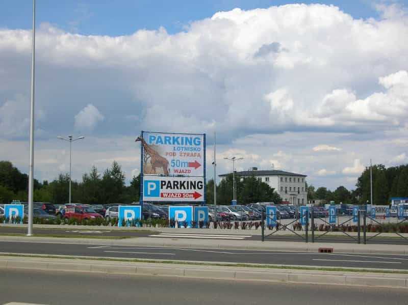 Zdjęcie Wrocław Parking Lotnisko | Parking Pod Żyrafą