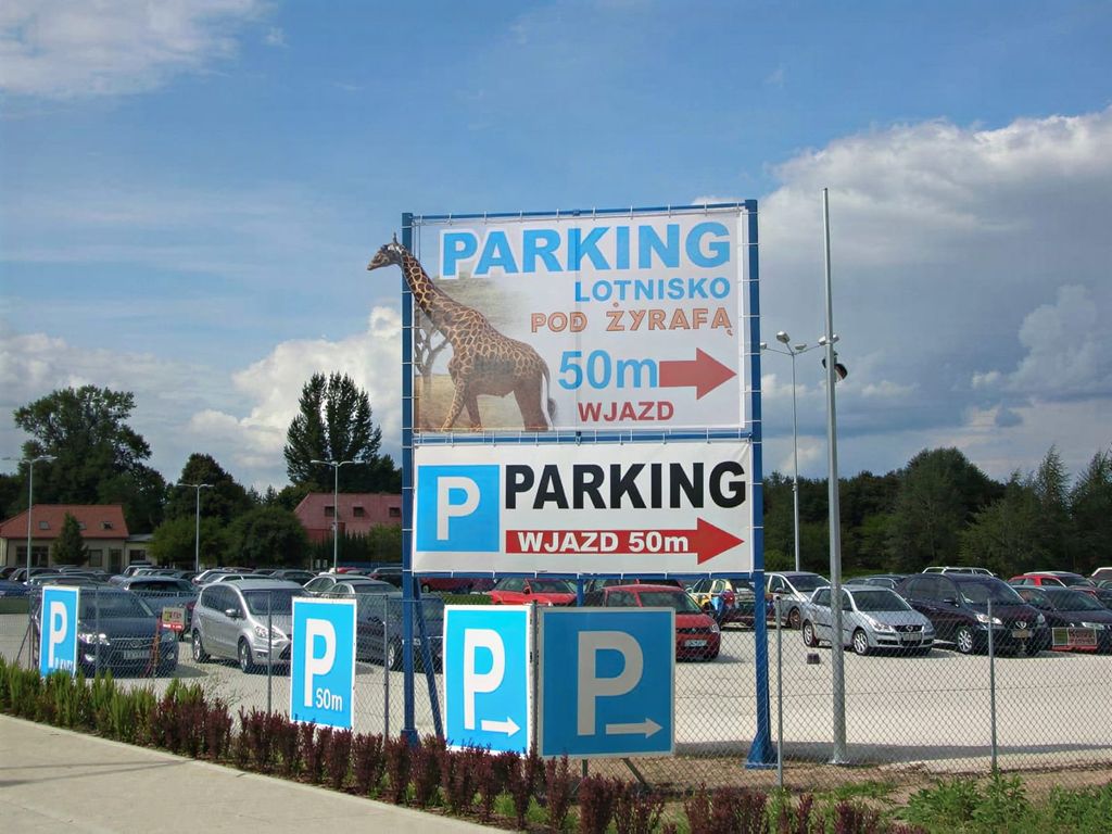 Zdjęcie Wrocław Parking Lotnisko | Parking Pod Żyrafą