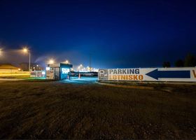 Zdjęcie parkingu Strachowice samoobsługowy przy lotnisku